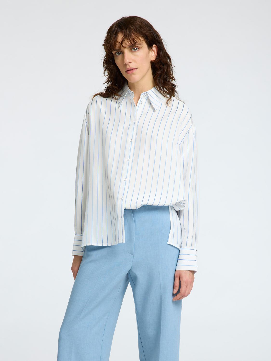 model_shot-front