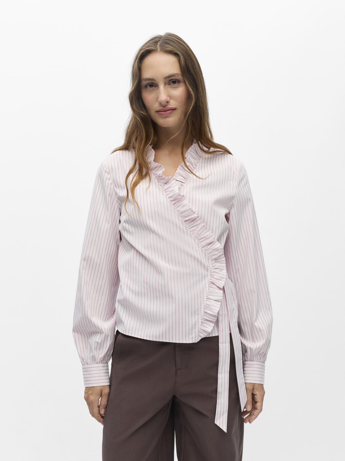 model_shot-front