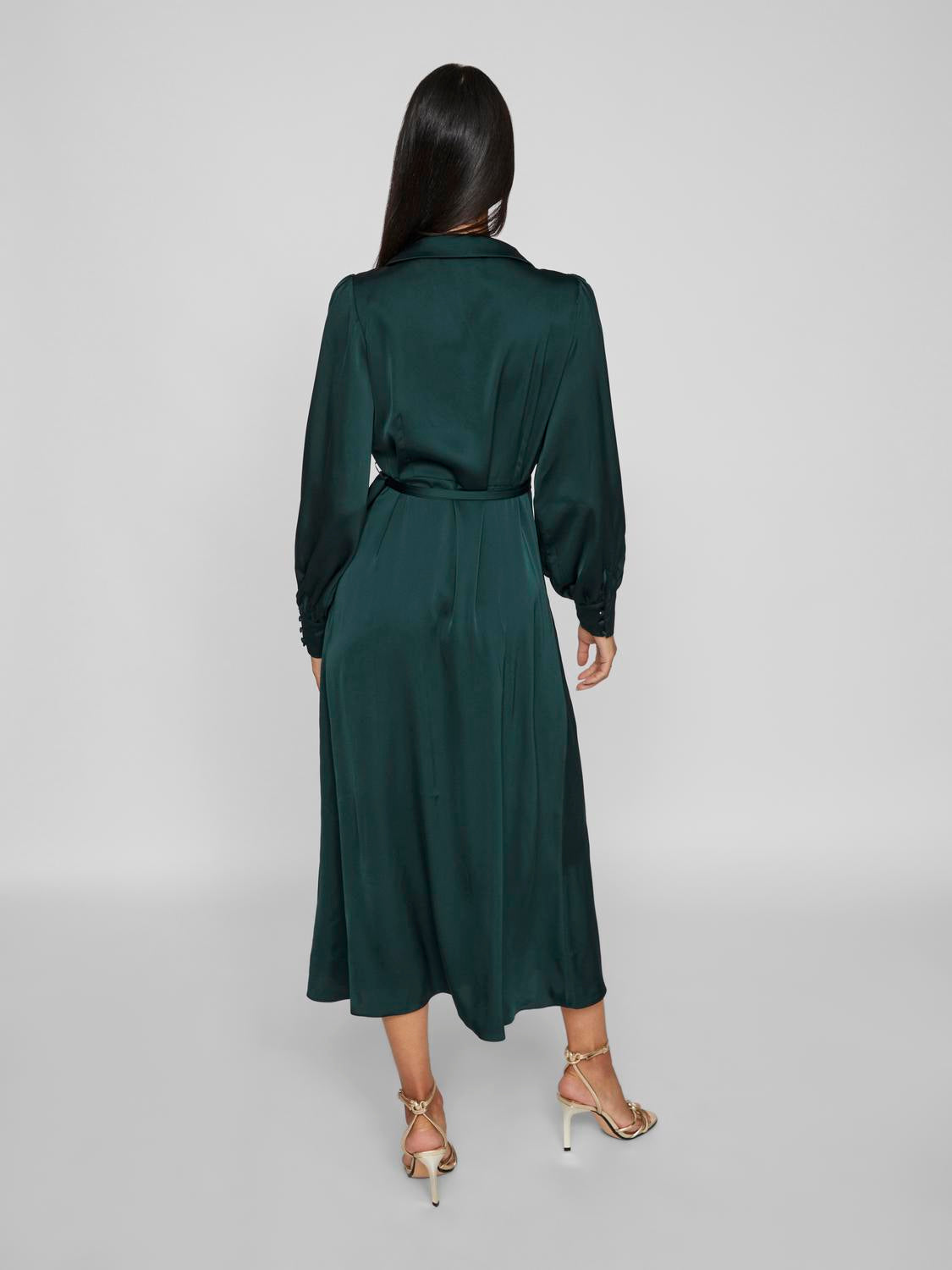 model_shot-back
