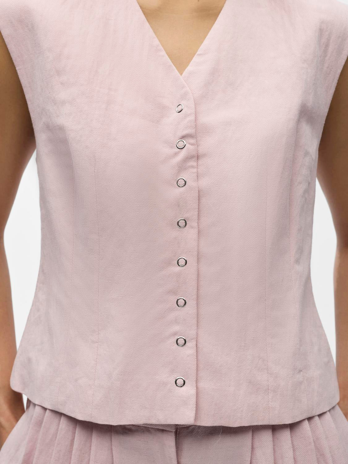 model_shot-detail
