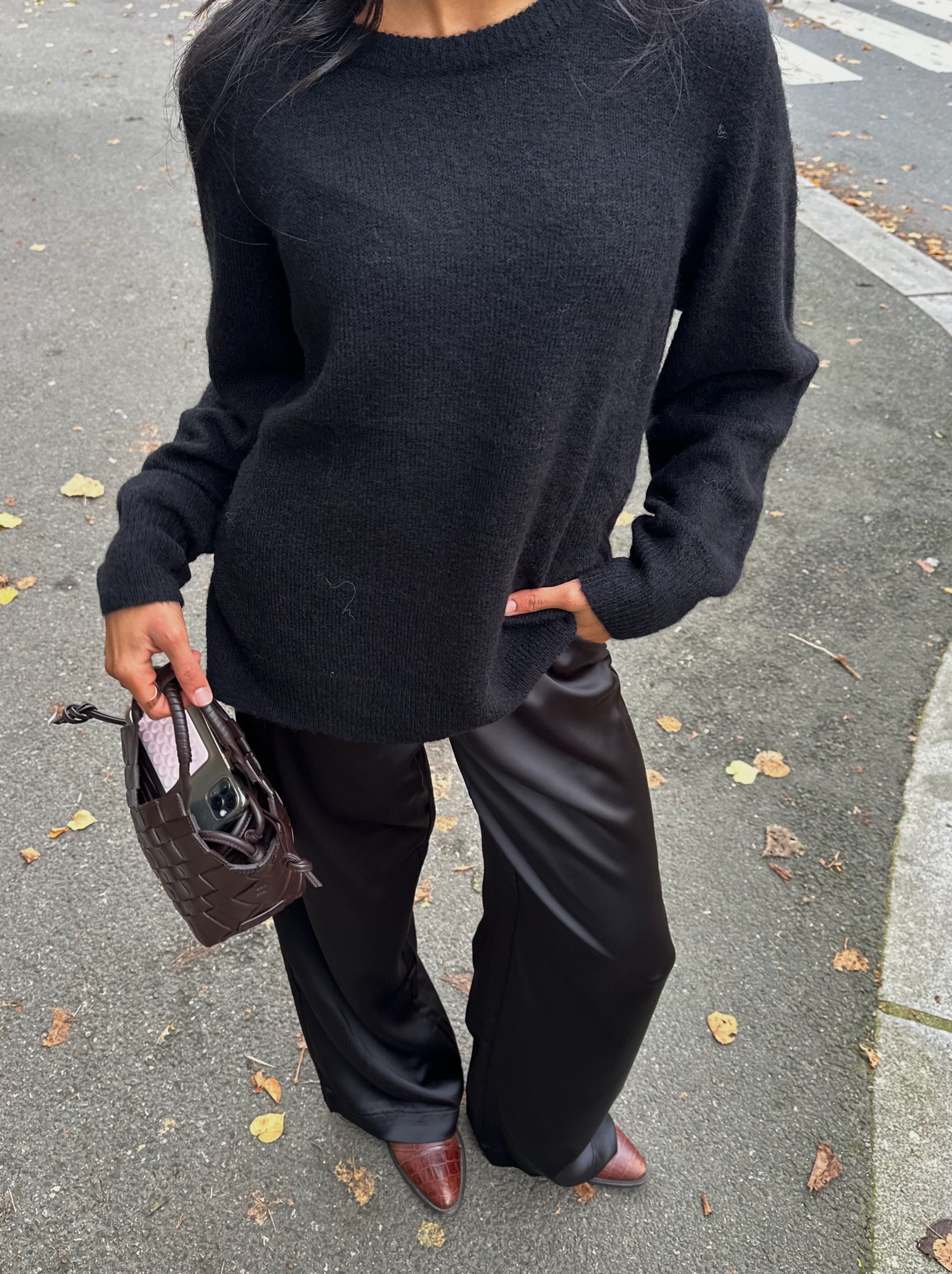 VISONJE Trousers - Black Beauty