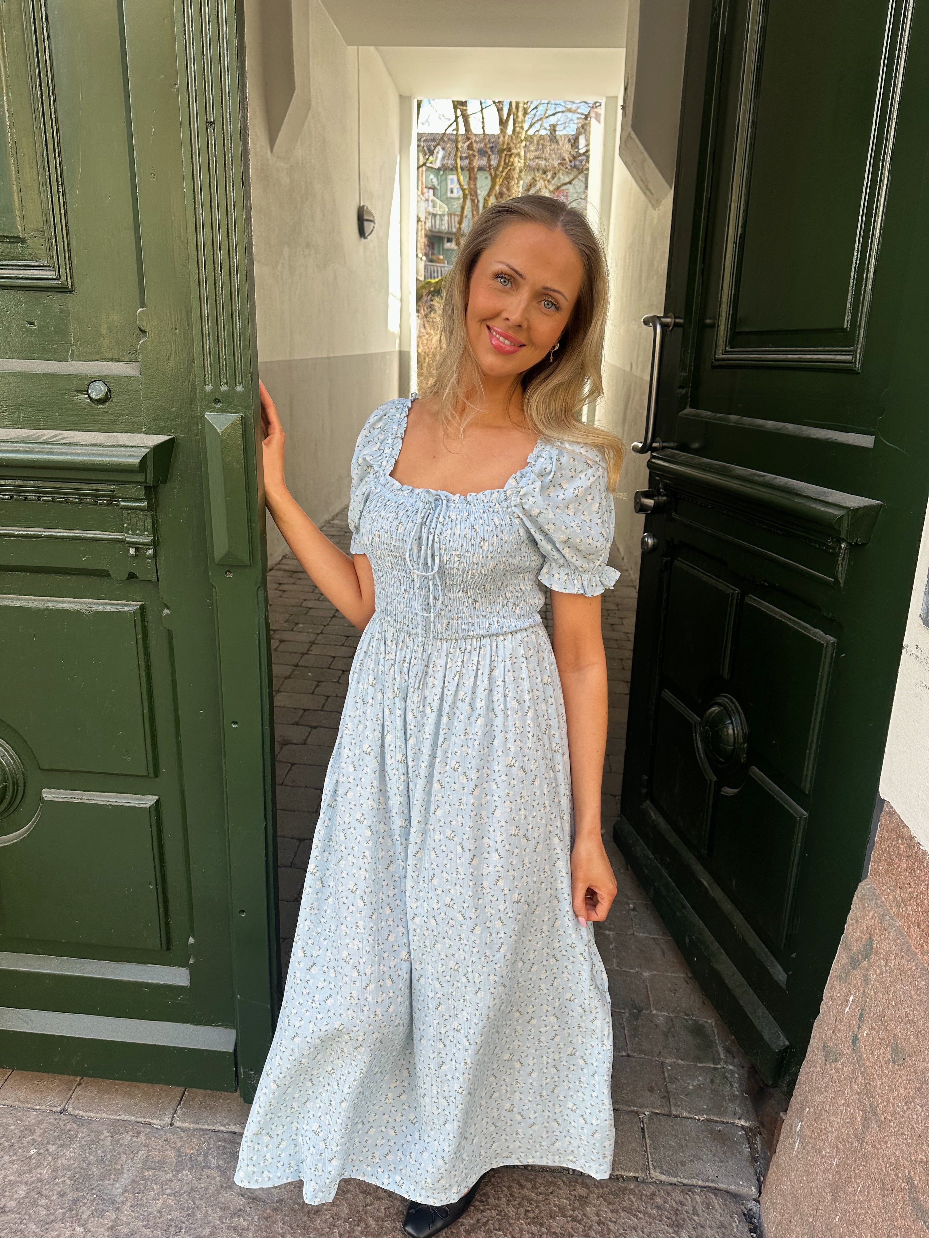 VISTEPA Midi Dress - Nantucket Breeze