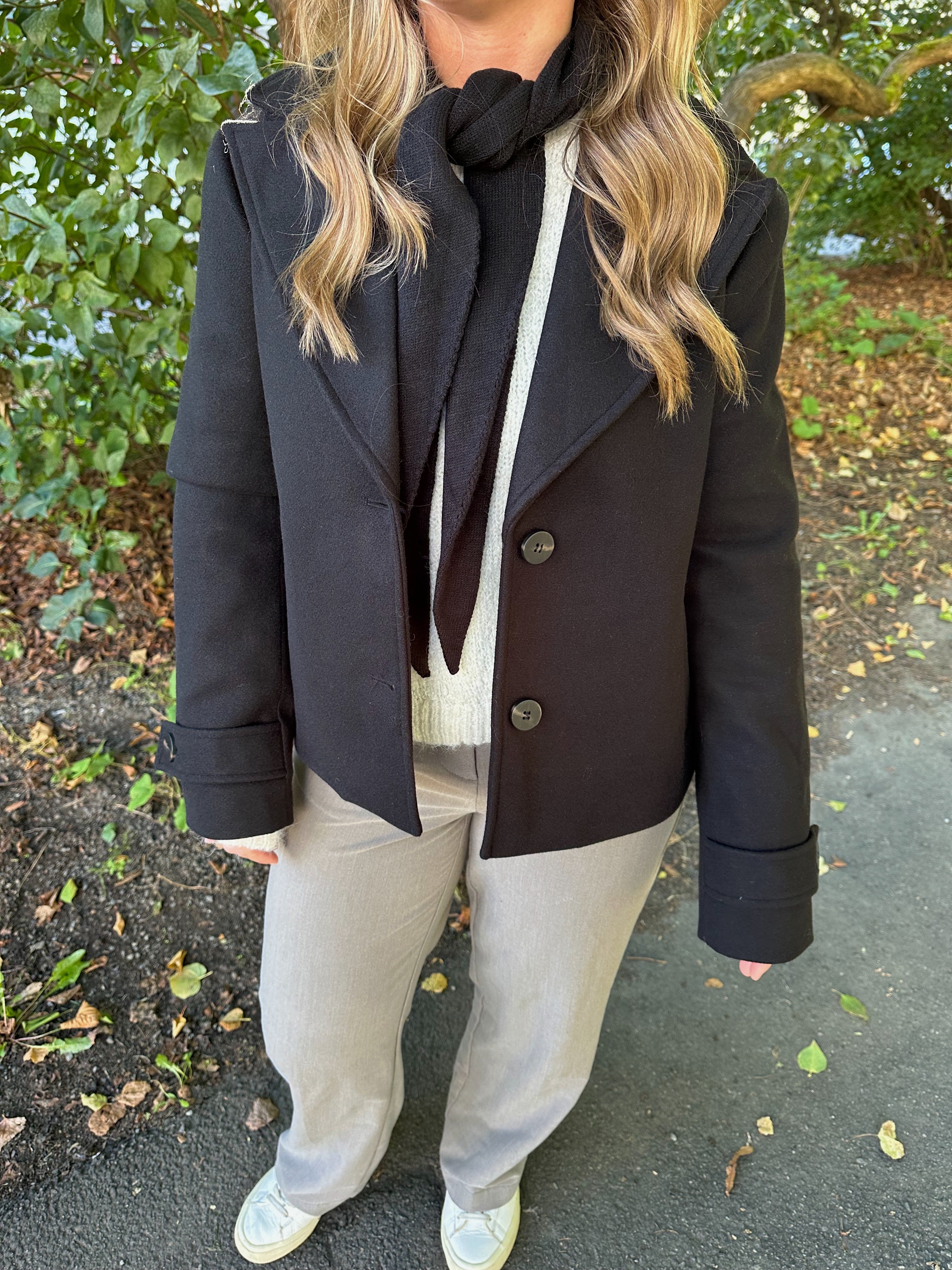 VISOLO Jacket - Black Beauty