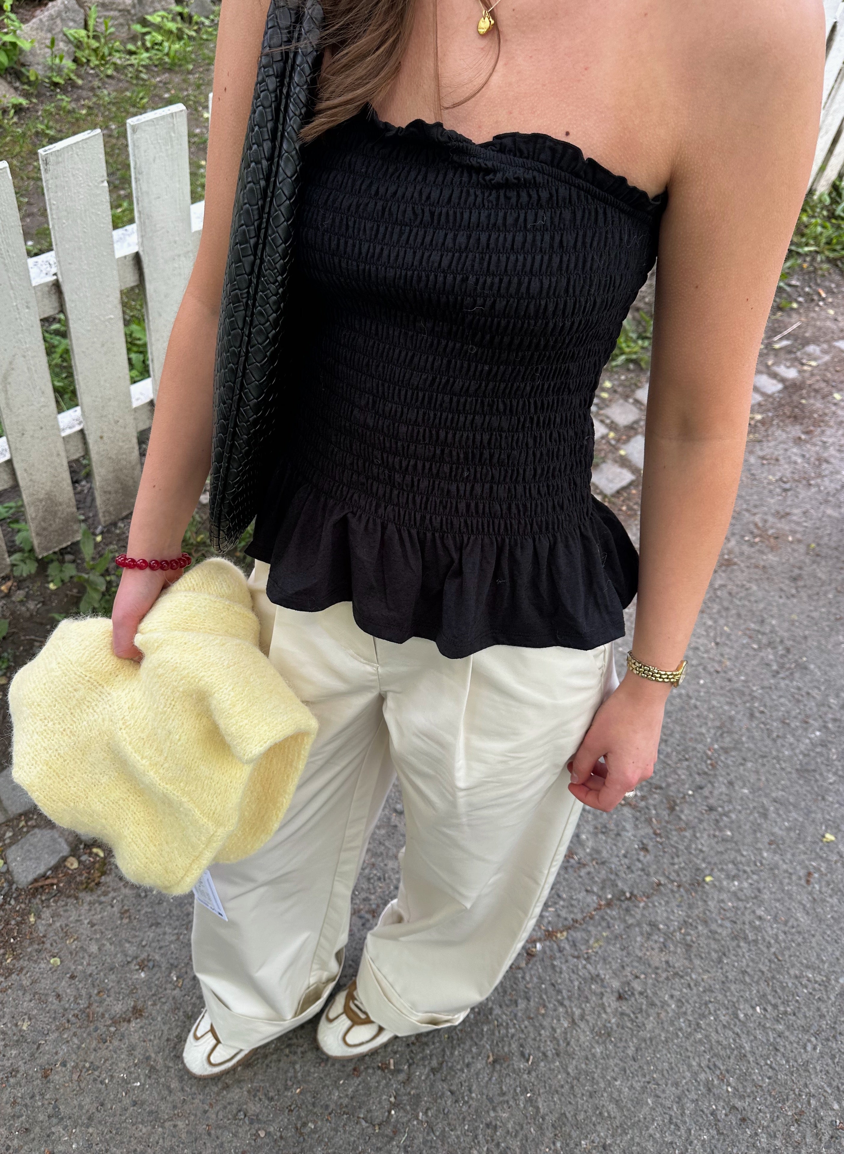 VIANIKA Top - Black Beauty