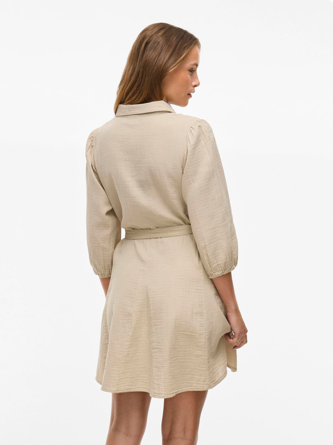 model_shot-back