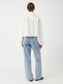 model_shot-back