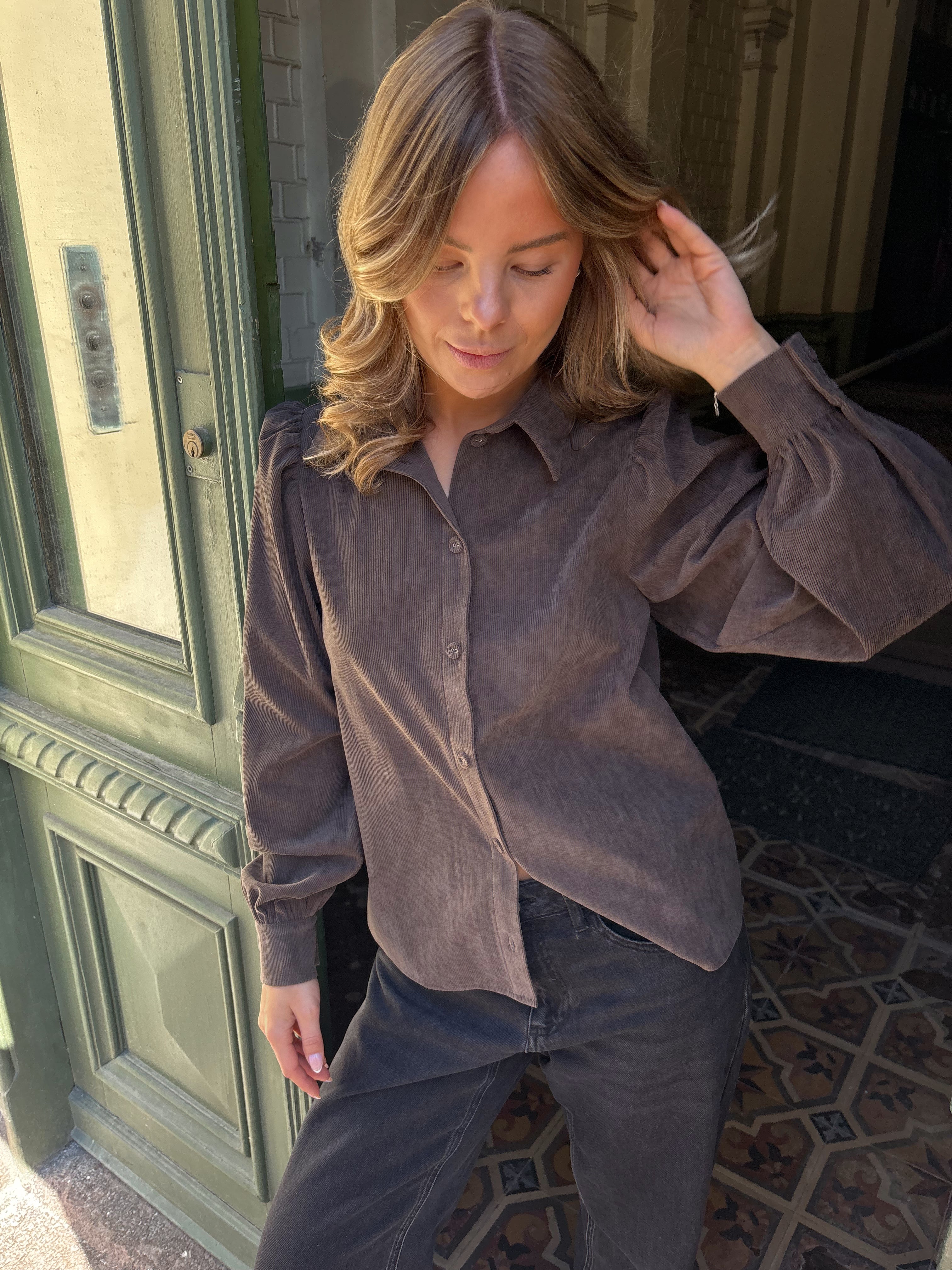 VICORDU Shirt - Coffee Bean