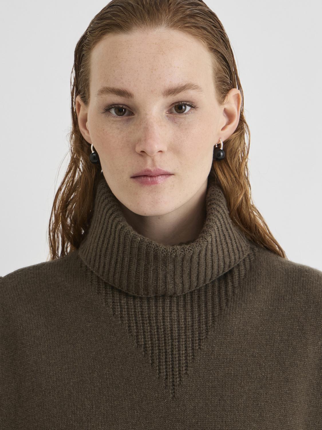 model_shot-detail