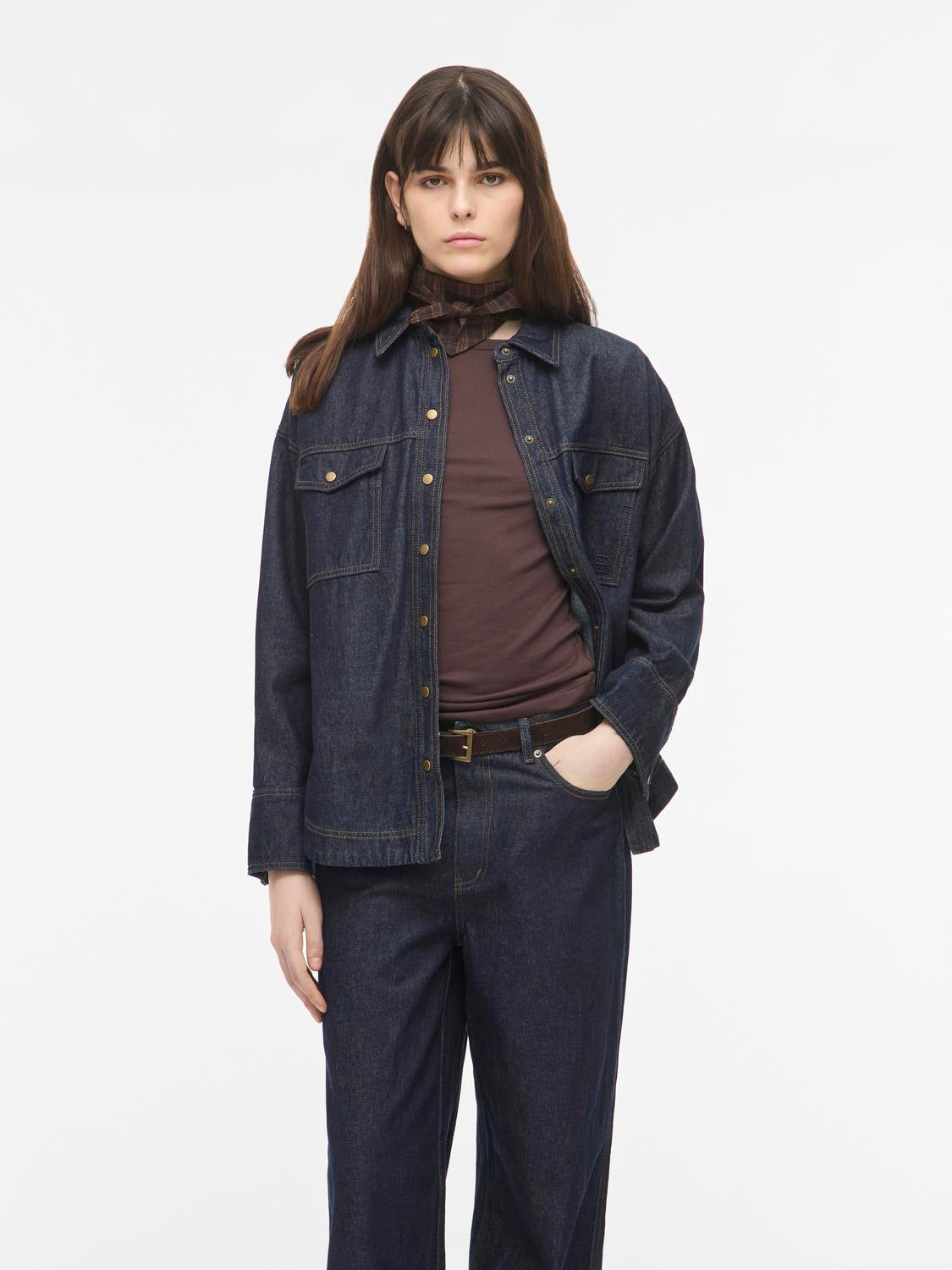 model_shot-front