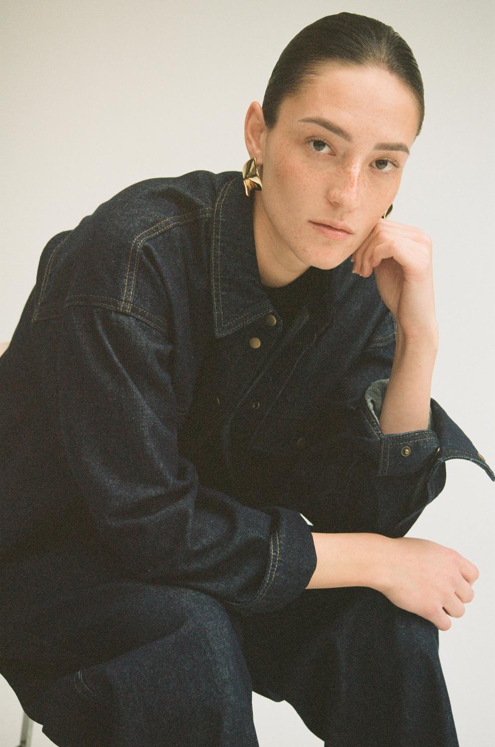 model_shot-creative