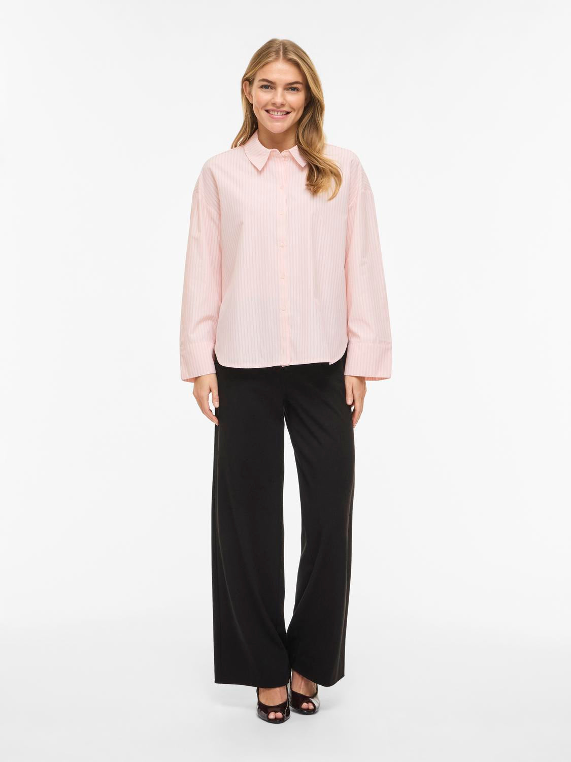 model_shot-front_full