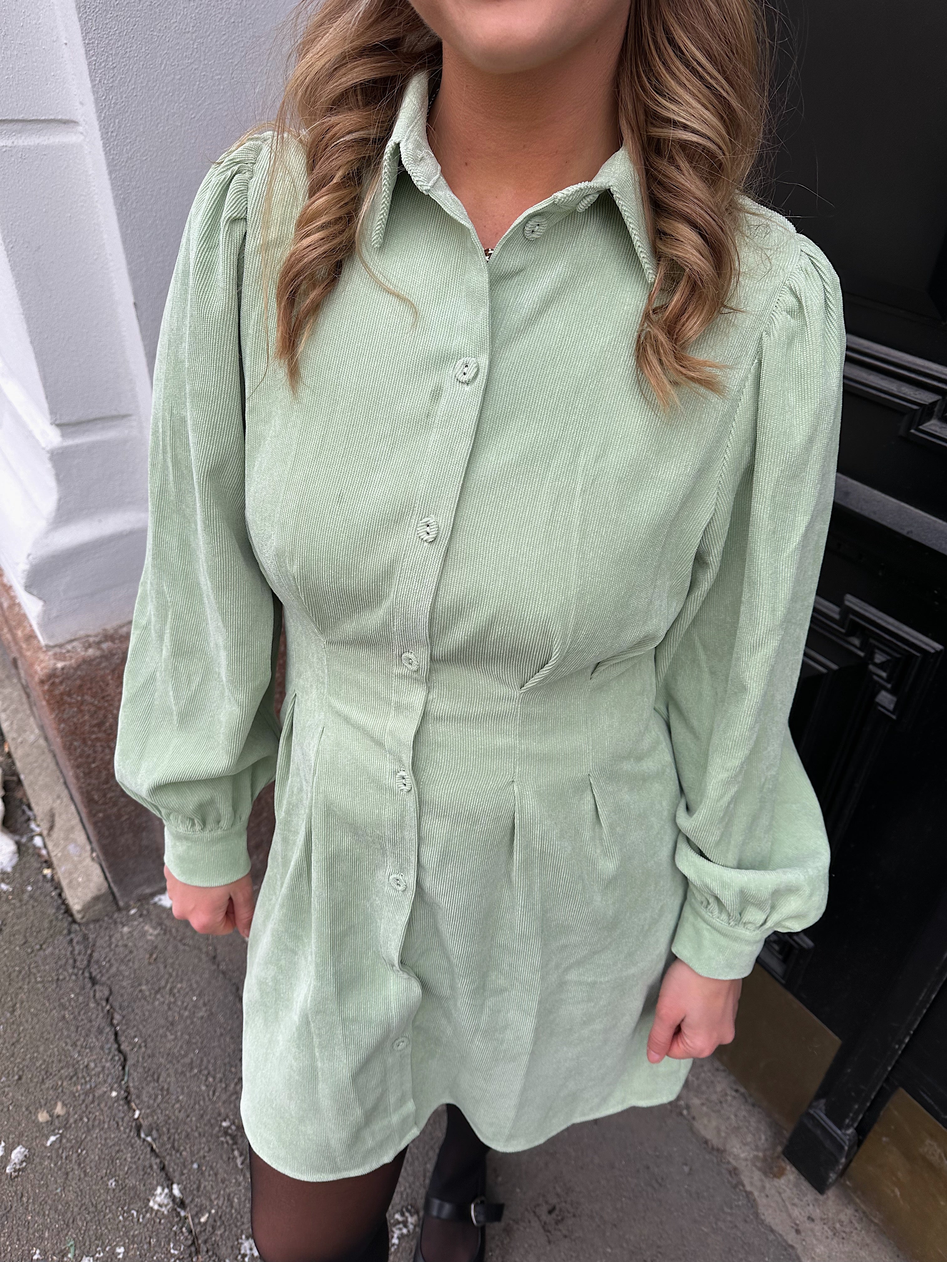 VICORDU Short Dress - Smoke Green