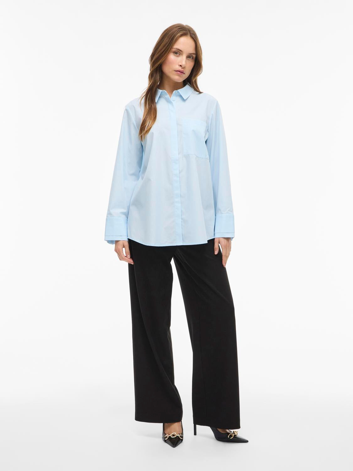 model_shot-front_full