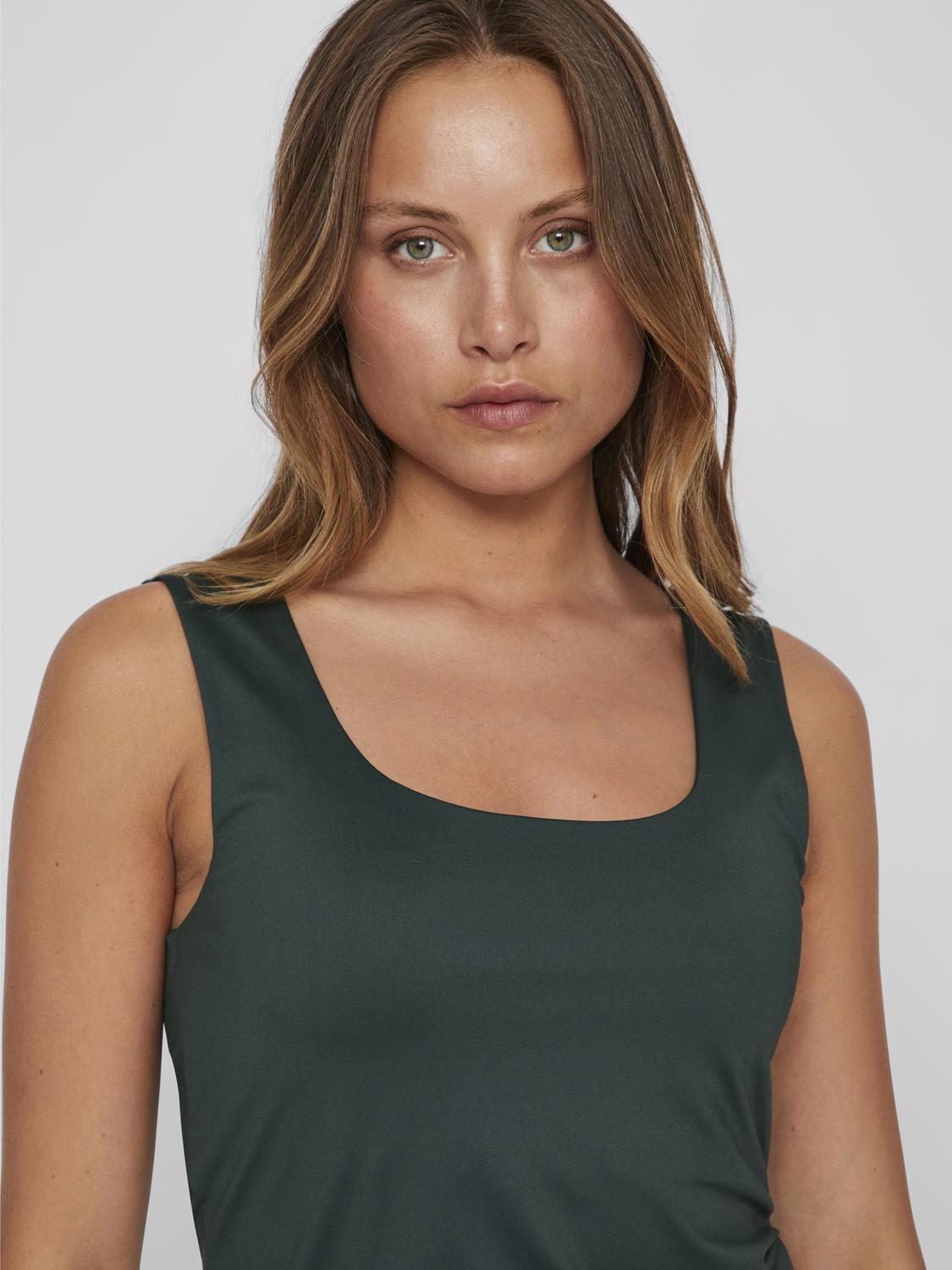 VIKENZA Tank Top - Scarab